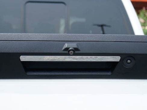 Used 2022 Ford F250 Platinum w/ FX4 Off-Road Package image 51