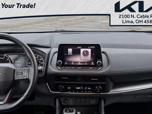 Used 2025 Nissan Rogue SV AWD/4WD image 10