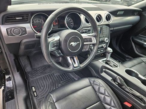 Used 2018 Ford Mustang GT RWD image 13