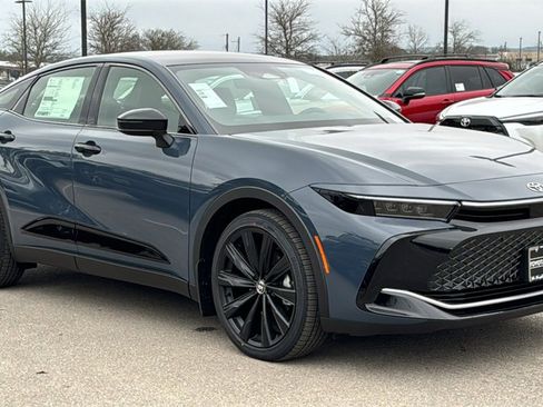 New 2026 Toyota Crown Nightshade image 3