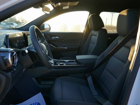 New 2026 Chevrolet Equinox LT image 13