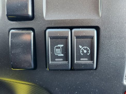 New 2024 Chevrolet Low Cab Forward image 22