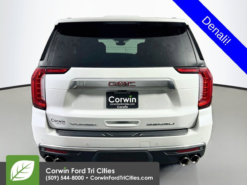 Used 2021 GMC Yukon Denali w/ Denali Premium Package AWD/4WD image 13