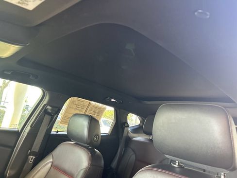 Used 2021 Chevrolet Blazer RS w/ Enhanced Convenience Package FWD image 18