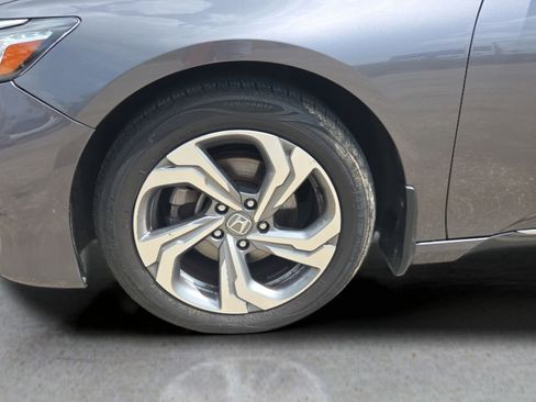 Used 2018 Honda Accord EX-L image 16