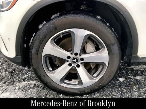 Used 2022 Mercedes-Benz GLC 300 4MATIC image 12