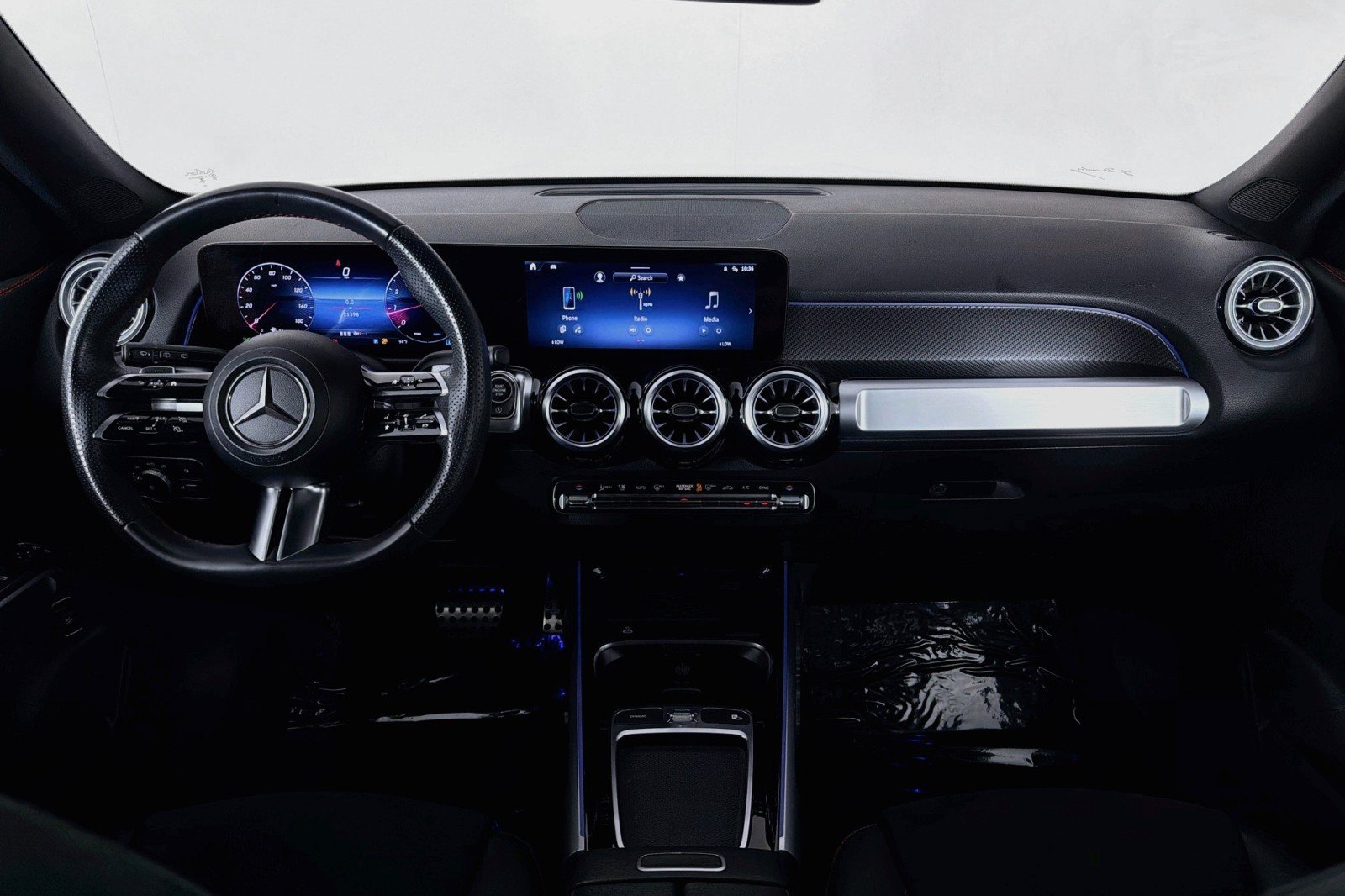 Used 2024 Mercedes-Benz GLB 250 image 5
