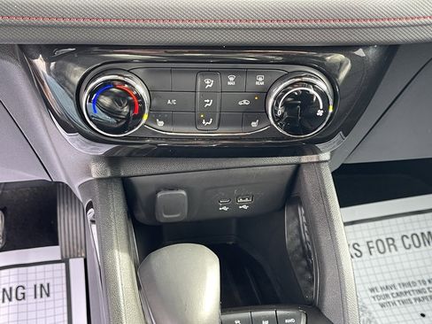 Used 2024 Chevrolet TrailBlazer RS image 25