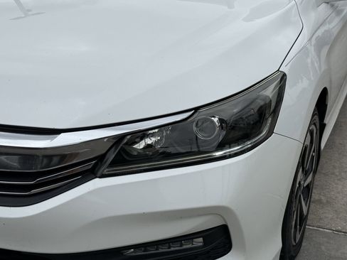 Used 2016 Honda Accord EX-L image 11