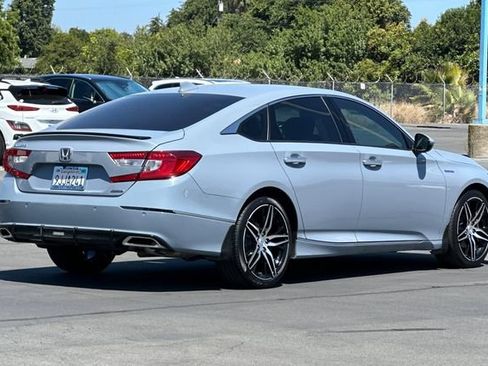 Used 2022 Honda Accord Touring image 4