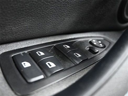 Used 2021 BMW X1 sDrive28i image 13