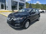 Used 2020 Nissan Rogue Sport S image 2