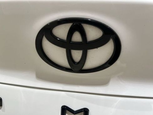 Used 2026 Toyota Camry Hybrid w/ Multimedia Upgrade Package FWD image 27