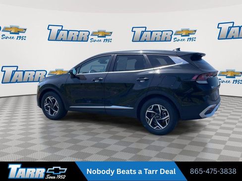 Used 2024 Kia Sportage LX FWD image 6