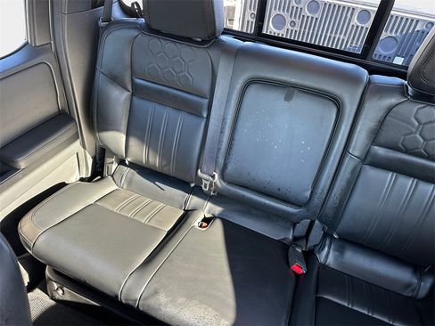 Used 2022 Nissan Frontier Pro-X w/ Pro-X Premium Package image 9