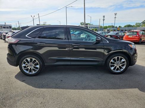 Used 2015 Ford Edge Titanium w/ Equipment Group 301A FWD image 4
