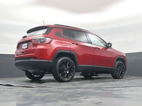 New 2026 Jeep Compass Latitude AWD/4WD image 38