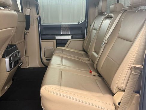 Used 2019 Ford F250 Lariat w/ Lariat Value Package AWD/4WD image 18