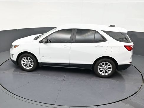 Used 2020 Chevrolet Equinox LS FWD image 10