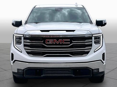 Used 2024 GMC Sierra 1500 SLT w/ SLT Premium Package image 4