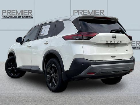 Used 2023 Nissan Rogue SV FWD image 5