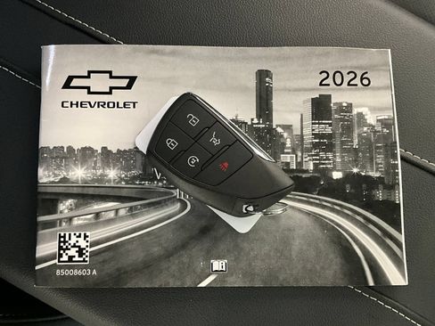 Used 2026 Chevrolet Traverse LT w/ Driver Confidence Package AWD/4WD image 14