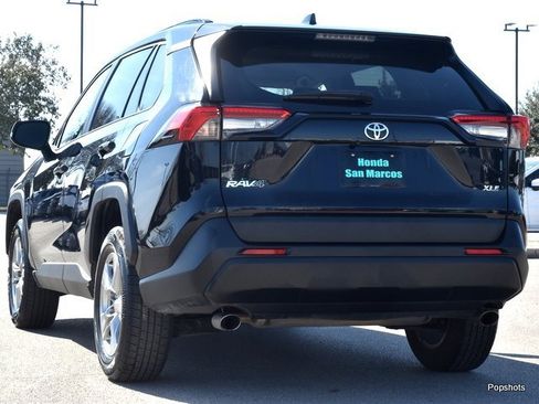 Used 2024 Toyota RAV4 XLE image 4