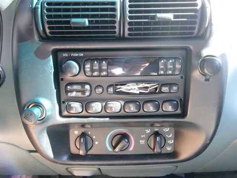 Used 1997 Ford Ranger XLT image 24