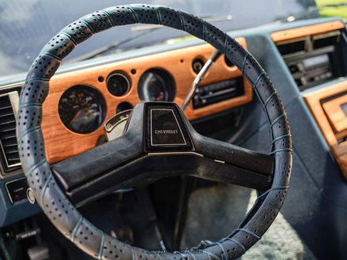 Used 1988 Chevrolet G20 RWD image 44
