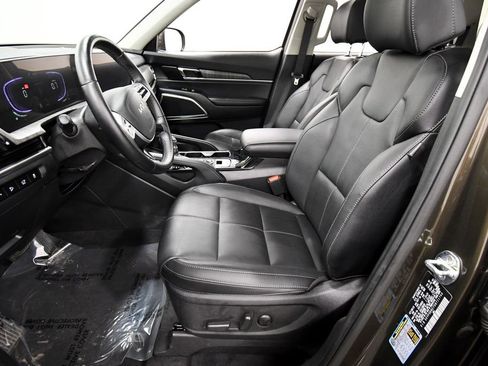 Certified 2025 Kia Telluride EX X-Line AWD/4WD image 14