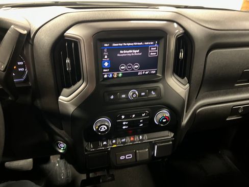 Certified 2023 Chevrolet Silverado 1500 Custom image 23