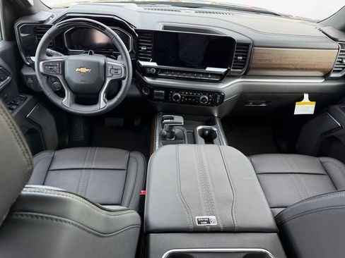 New 2026 Chevrolet Silverado 1500 High Country w/ Technology Package AWD/4WD image 10