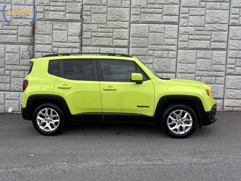 Used 2018 Jeep Renegade Latitude image 8