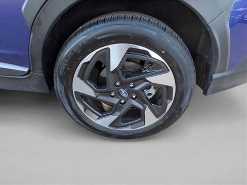 Certified 2025 Subaru Crosstrek 2.5i Limited w/ Popular Package #3A image 9