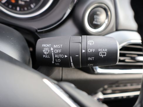 Used 2023 MAZDA CX-9 Touring image 38