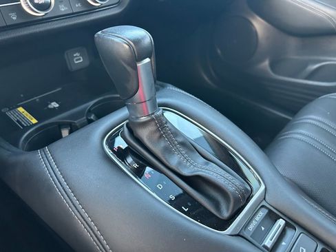 Used 2025 Honda HR-V EX-L image 27