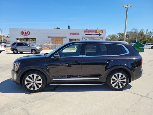 Certified 2021 Kia Telluride EX w/ EX Premium Package image 7