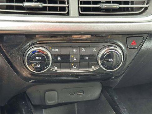 Used 2025 Chevrolet Trax ACTIV w/ Driver Confidence Package image 21