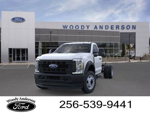 New 2025 Ford F450 XL image 2