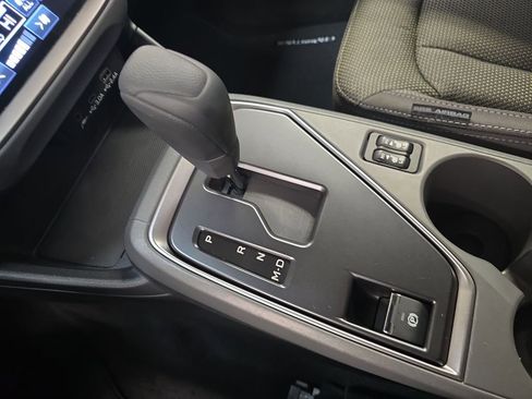 Certified 2024 Subaru Crosstrek 2.0i Premium AWD/4WD image 25