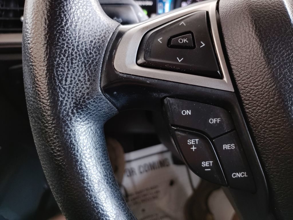 Used 2019 Ford Fusion SE FWD image 26
