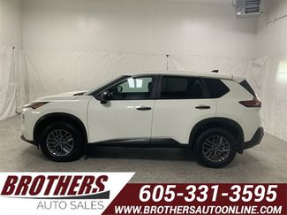Used 2023 Nissan Rogue S AWD/4WD video 1