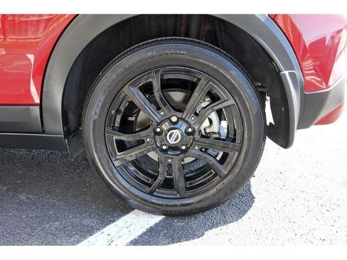 Used 2021 Nissan Kicks SR w/ Exterior Package image 31