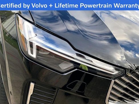 Certified 2025 Volvo XC90 B6 Plus image 39