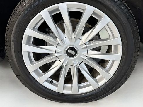 Used 2023 Cadillac Escalade ESV Luxury AWD/4WD image 33