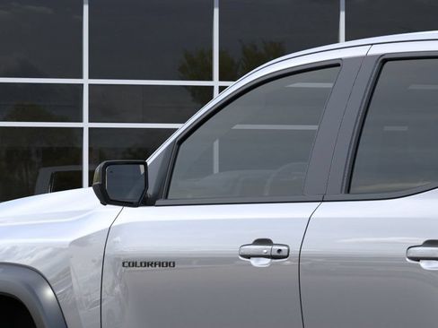 New 2026 Chevrolet Colorado ZR2 w/ Technology Package AWD/4WD image 12