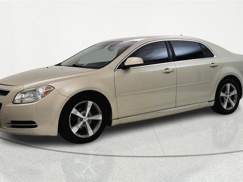 Used 2011 Chevrolet Malibu LT w/ Power Convenience Package image 2