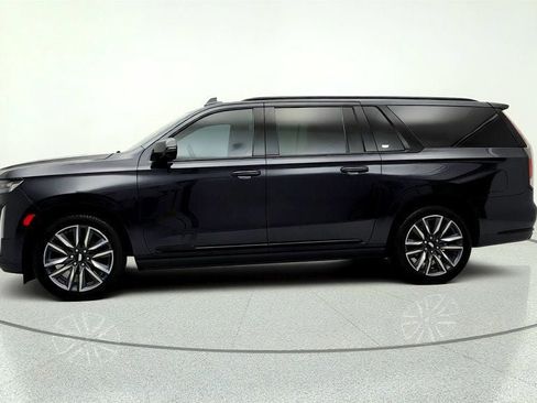 Used 2023 Cadillac Escalade ESV Sport w/ Touring Package AWD/4WD image 8
