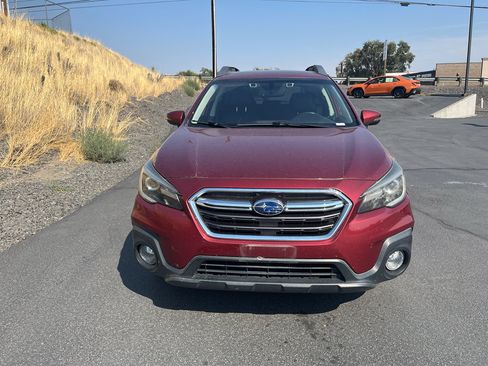 Used 2019 Subaru Outback 2.5i Limited AWD/4WD image 2
