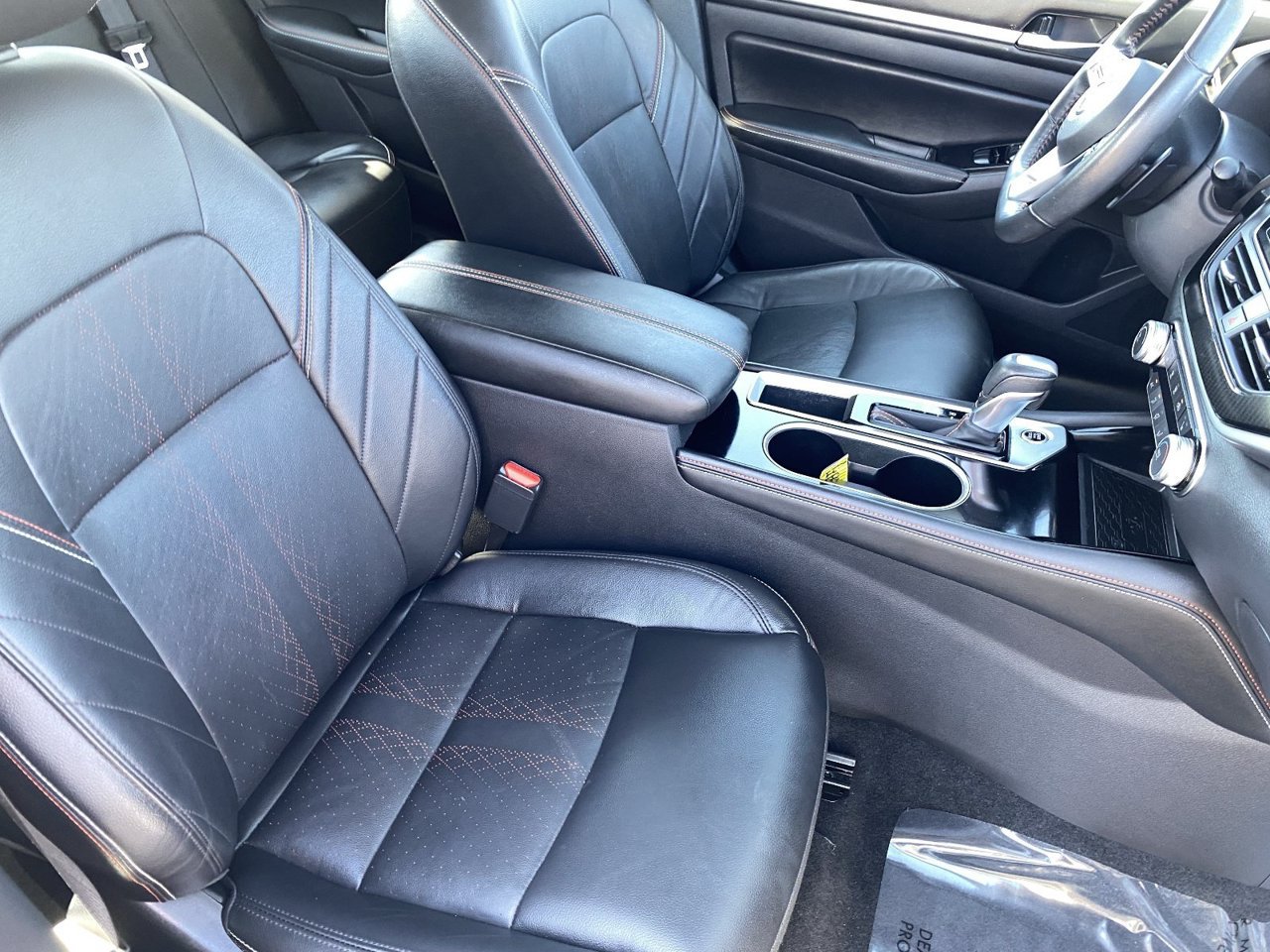 Certified 2024 Nissan Altima 2.5 SR w/ SR Premium Package FWD image 11